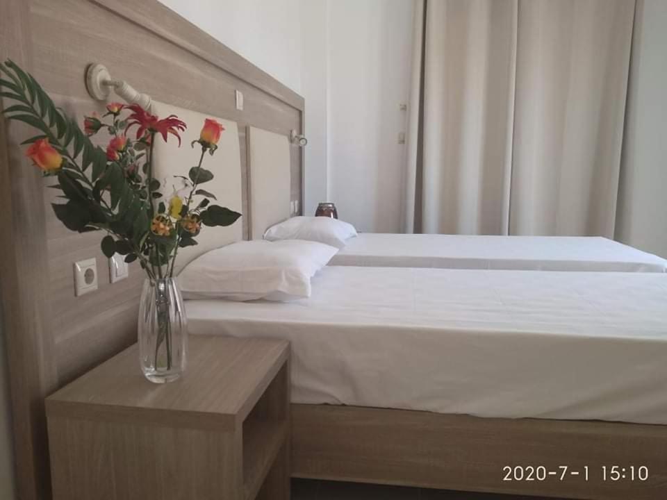 Kelly Apartments Ipsos Ngoại thất bức ảnh