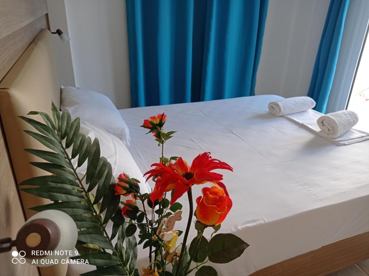Kelly Apartments Ipsos Ngoại thất bức ảnh