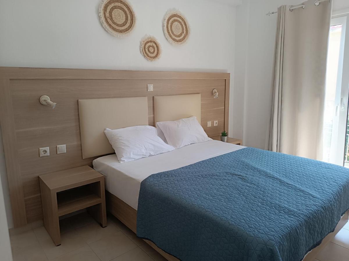 Kelly Apartments Ipsos Ngoại thất bức ảnh